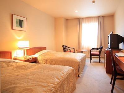 Hotel Pearl City Kurosaki Китакушу Екстериор снимка