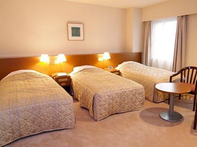 Hotel Pearl City Kurosaki Китакушу Екстериор снимка